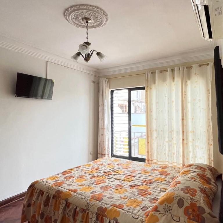Hotel Nirvana Miraflores - Queen Room with Pool View - 6