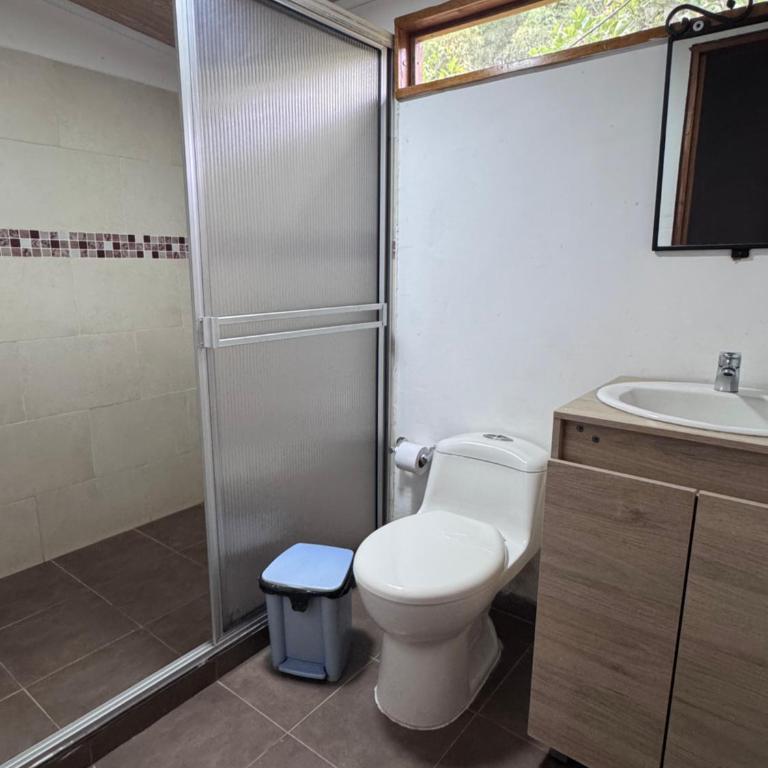 Kumanday Lodge - Twin Room with Private Bathroom - 1