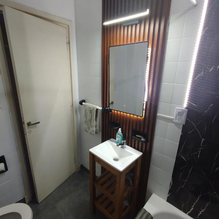 Depto 2 ambientes Apart El Cardenal MDP - One-Bedroom Apartment - 4