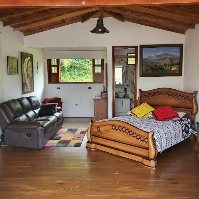 Kumanday Lodge - Double Room with Mountain View - 1
