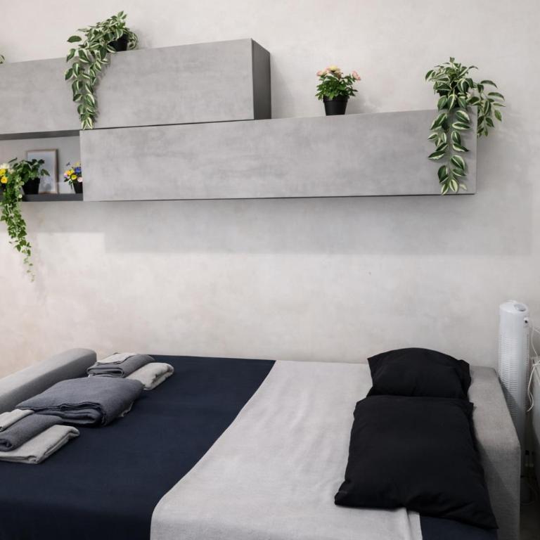 Golden Stay Rome - Entire Apartment for 6 People with Private Garden and Garage - Close to Metro C - Deluxe Apartment mit 3 Schlafzimmern - 16