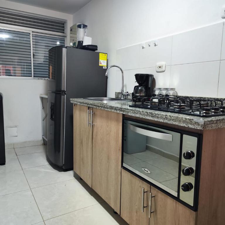 Apartamento completo con dos habitaciones, moderno y bien ubicado en Armenia Quindío - One-Bedroom Apartment - 2