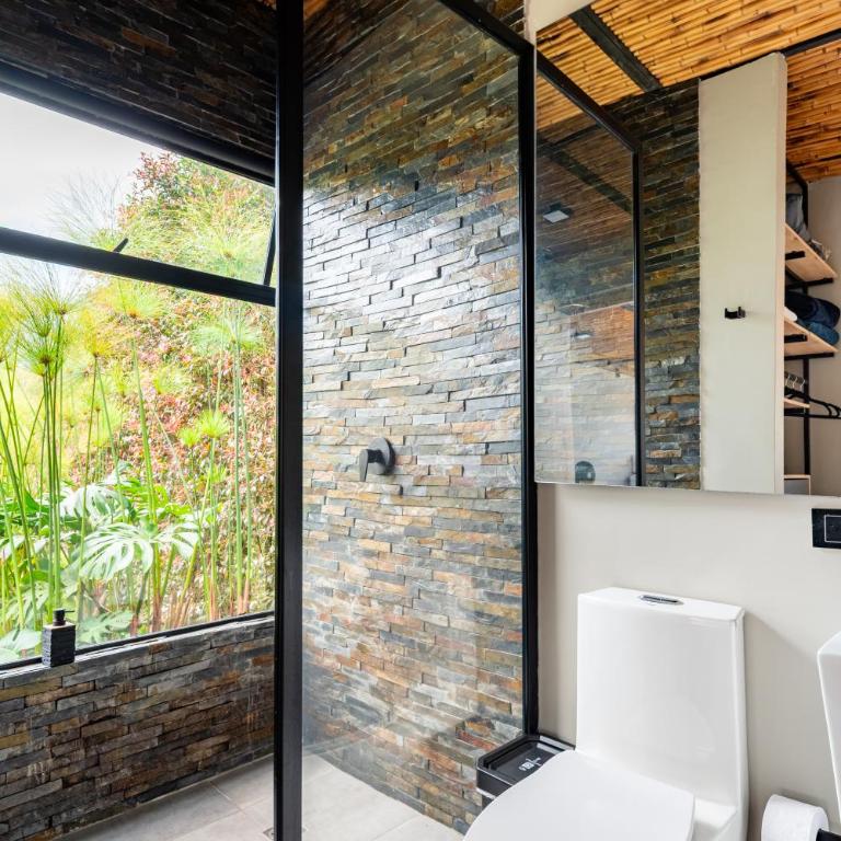 Boskoso Forest Retreat Jacuzzi & Waterfall - Superior Chalet - 23