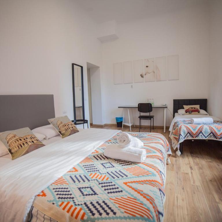 Cosmo GuestHouse - Camera Tripla con Bagno Privato - 2