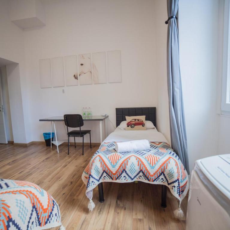 Cosmo GuestHouse - Camera Tripla con Bagno Privato - 22
