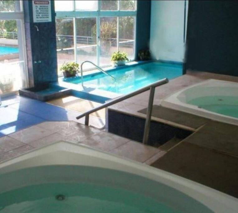 Hermoso departamento frente al mar - Three-Bedroom Apartment - 9
