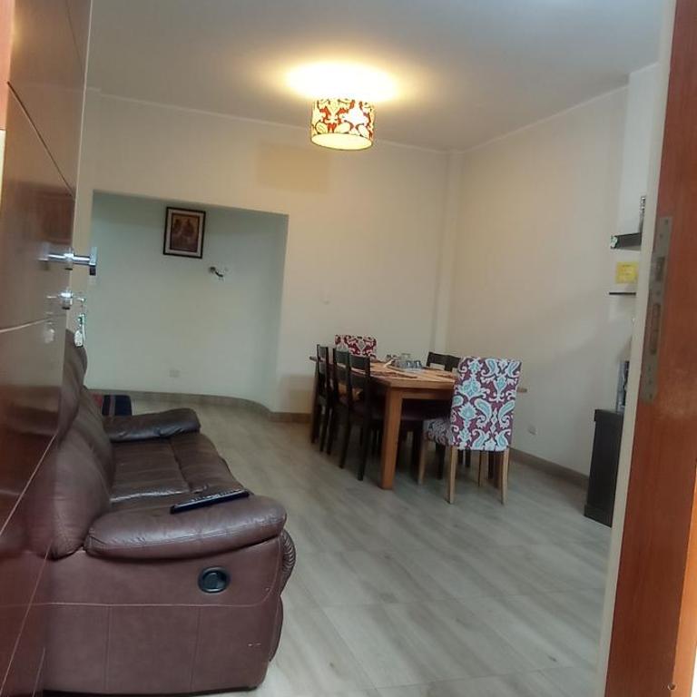 CHANCAY- 1er PISO DEPARTAMENTO - Three-Bedroom Apartment - 20