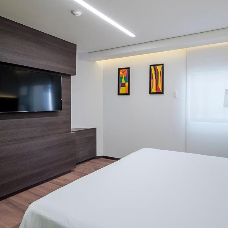 Holiday Inn Express Mexico Aeropuerto by IHG - Suite con cama extragrande - 4