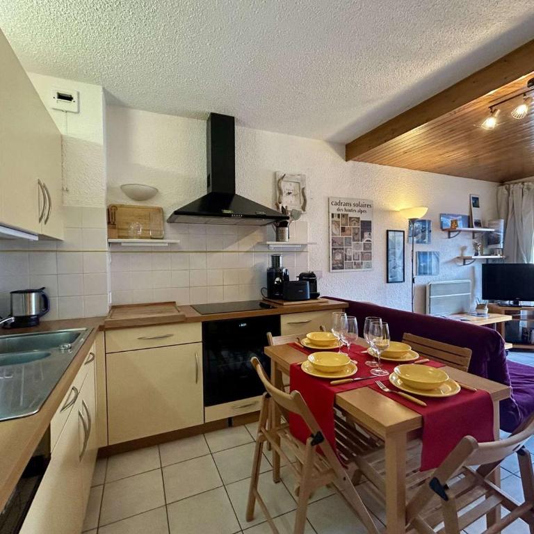 Studio Cabine Chaleureux 4 pers Sans Animaux - FR-1-330C-159 - Apartment - 12
