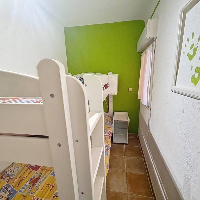 T2 Cabine 33m², Terrasse, Parking, 6 Pers - FR-1-610-123 - Appartement - 8