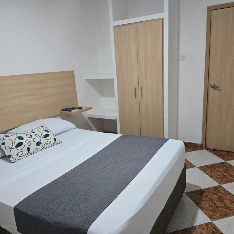 Hotel Plaza 43 - Double Room - 4