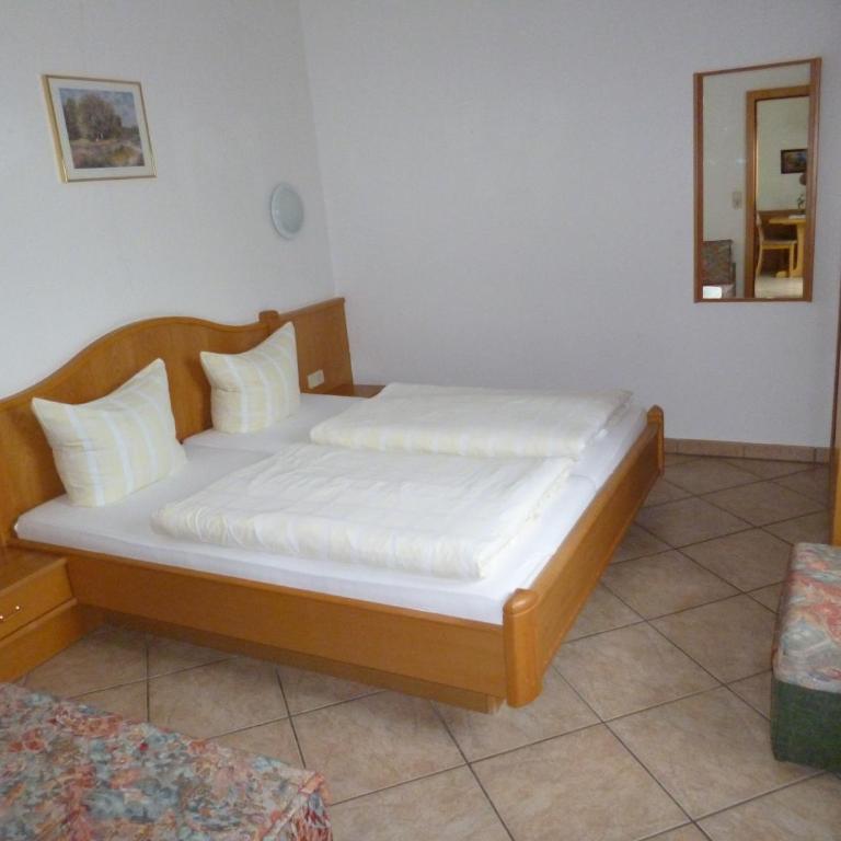 Landhaus Birgit - Apartment mit 1 Schlafzimmer und Terrasse - 31 - 5