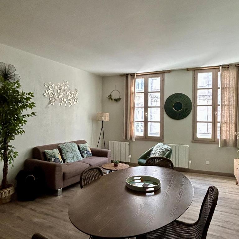 Le Grand Merciers T3 - Apartment mit 2 Schlafzimmern und Stadtblick - 10