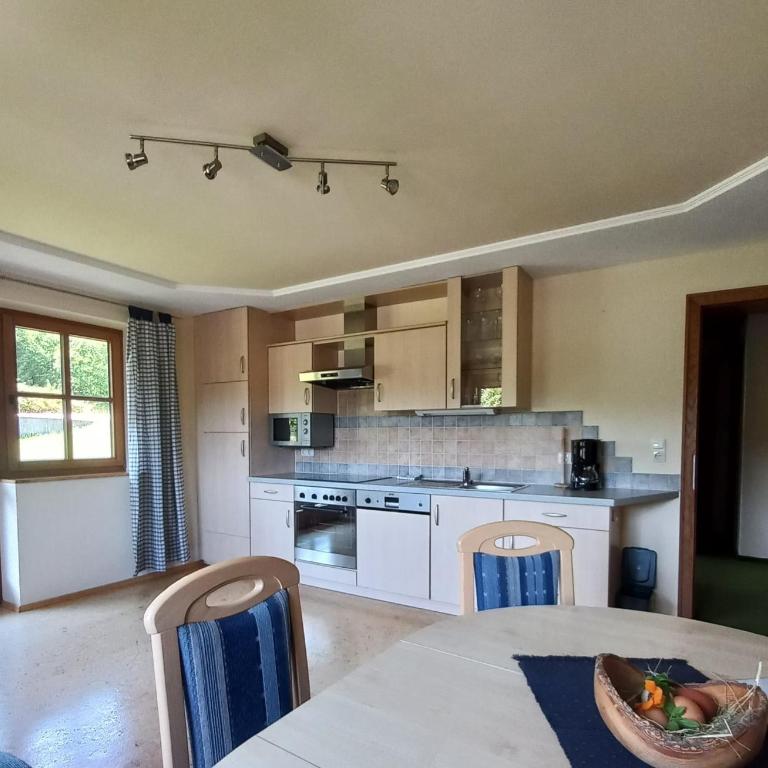 Ferienbauernhof Stallhäusl - Apartment mit 2 Schlafzimmern und Balkon - 2