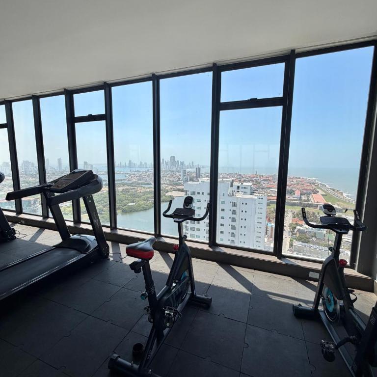 Murano Centro1 26floor,rooftop,infinity pool & views byIMZ - Two-Bedroom Apartment - 47