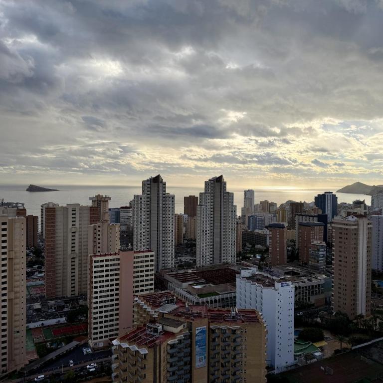 27th Floor Sea View, Heated Indoor Pool with Private Parking - Superior One-Bedroom Apartment with Balcony - 34
