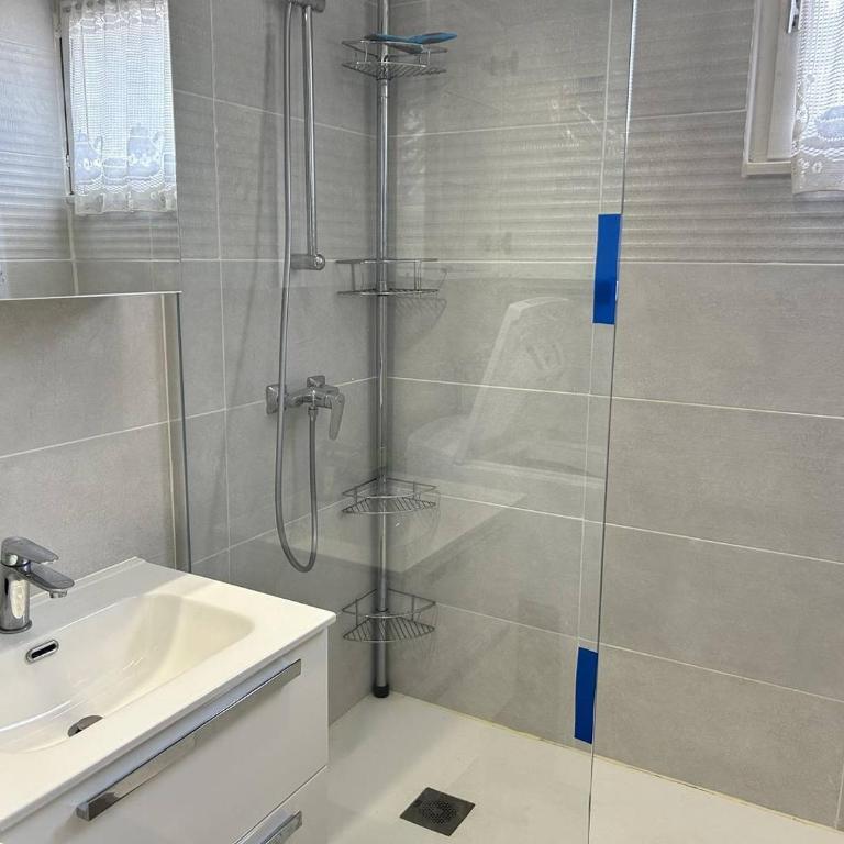 BO240-B34 Appartement 2 PIECES 4 couchages BORMES LES MIMOSAS - Appartement 1 Chambre - 7
