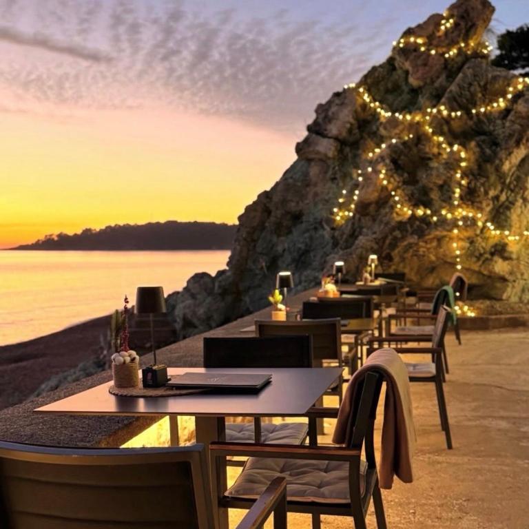 Luxury Sea View Apartment Budva, Beachfront Rafailovici - Apartman sa 1 Spavaćom Sobom - 31