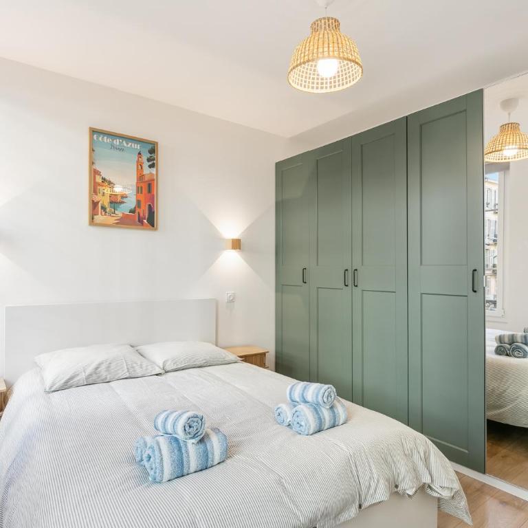 Élégant 2 pièces Niçois - Carré d'Or - Centre Ville - Mer à 2 min - Appartement 1 Chambre - 12