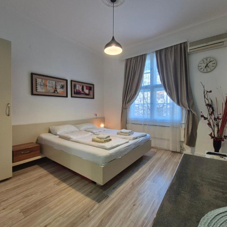 Slavija City Studio - One-Bedroom Apartment - 4
