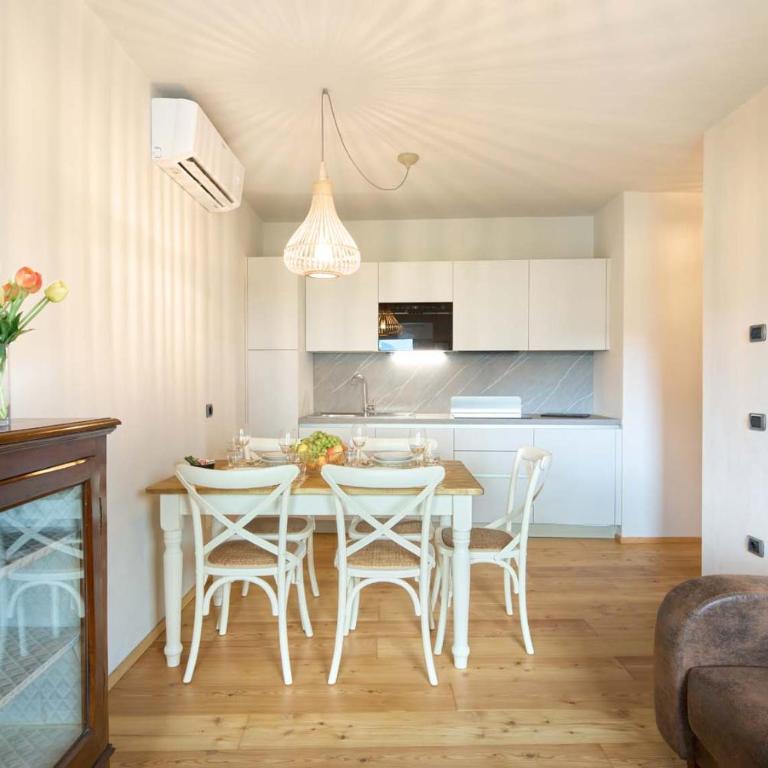Residenza alle Grazie - Appartamento Deluxe con 2 Camere da Letto e Vista Giardino - 2
