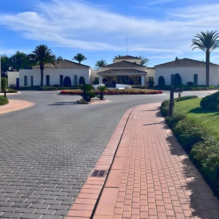 Apartamento Premium en Las Colinas Golf piscina y terraza - Apartamento - 51