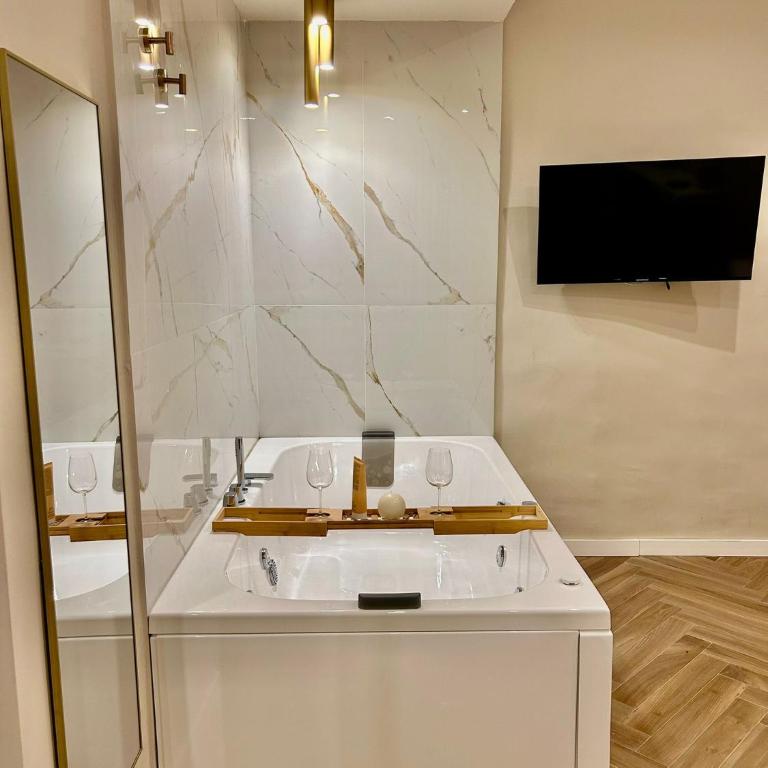 AS - SUITE Concept - Appartamento con 2 Camere da Letto - 3