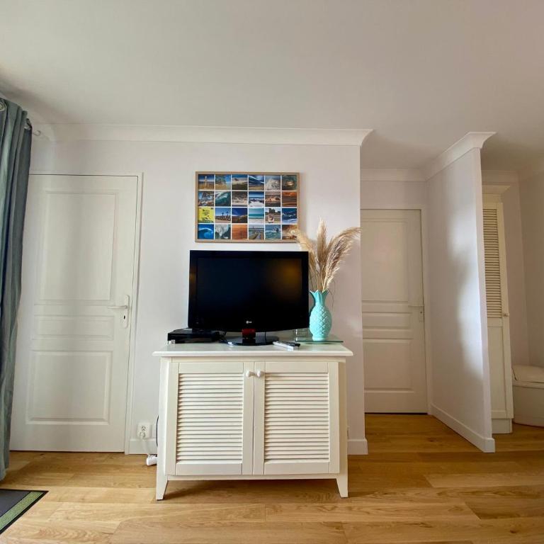 Lacanau, Résidence Bleu Marine, appartements 2e étage, exceptionnels car balcon face et vue océan avec piscine ! Et avec parking réservé - One-Bedroom Apartment - 17