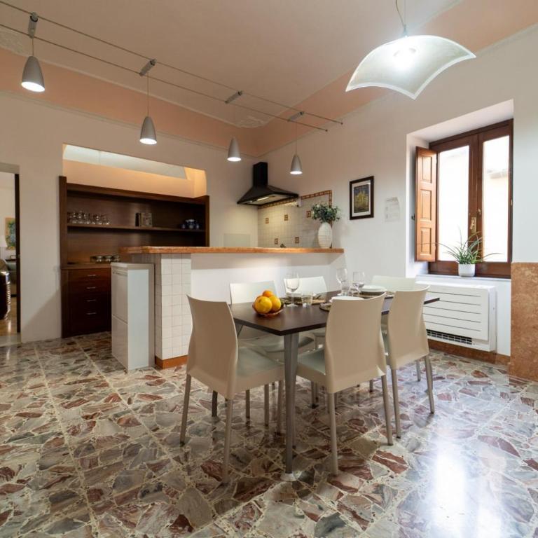 GuestHost - A-Mare Ortigia - Palazzo Candido - Appartamento con 1 Camera da Letto - 2