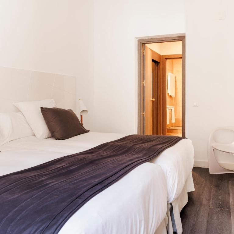 Suite Prado - Habitación Triple Superior - 7