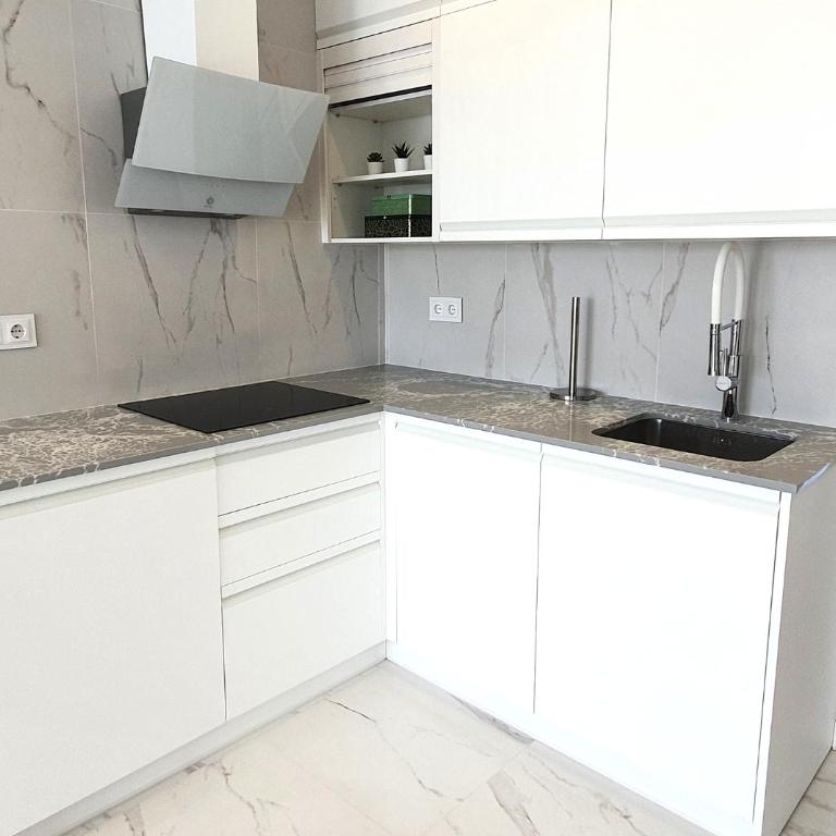 SKOL 645. Exclusive Three Bedrooms Apartment with Sea Views - Casa de 3 dormitorios - 8