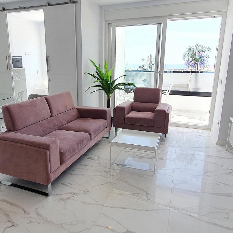 SKOL 645. Exclusive Three Bedrooms Apartment with Sea Views - Casa de 3 dormitorios - 1