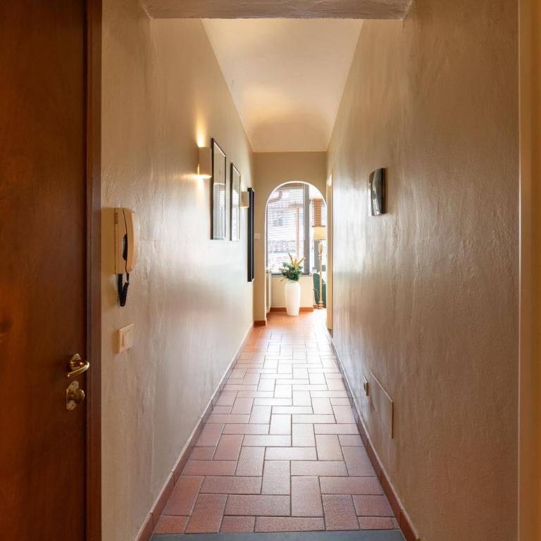 Via del Corno 1 - Chiara Apt - Elegant apartment with elevator - Appartamento con 2 Camere da Letto - 31