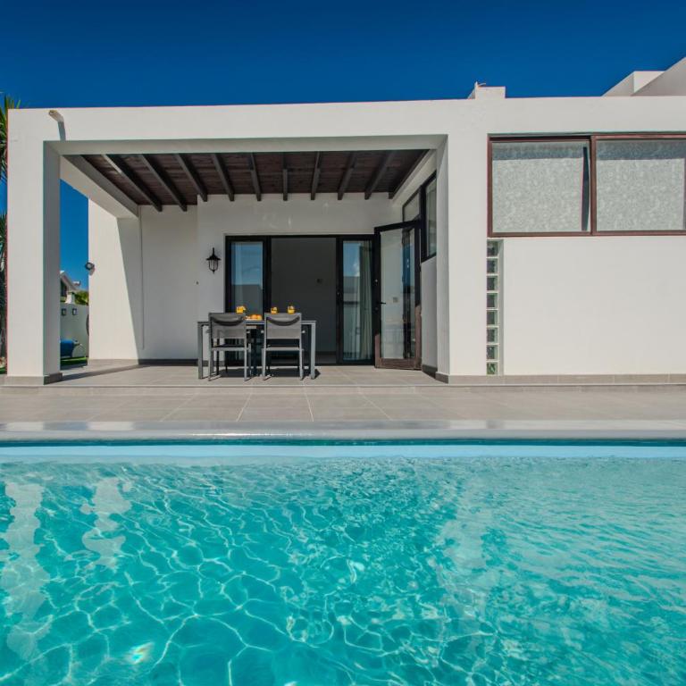 VILLA ORCADES CLOSE TO TOWN CENTER POOL & A/C - Villa de 2 dormitorios - 3