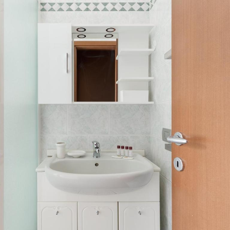 GuestHost - Porta Romana Balcony Flat - Appartamento con 2 Camere da Letto - 5