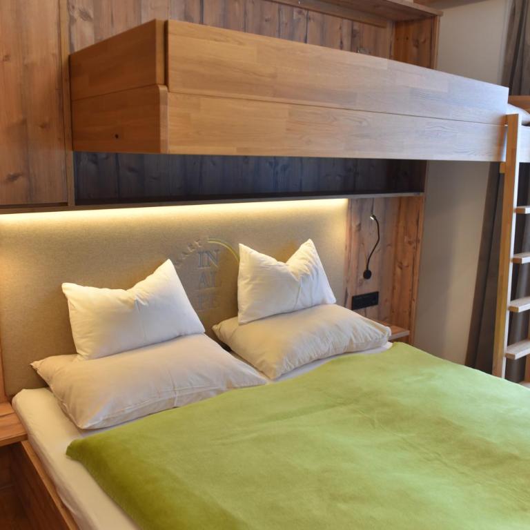 Smarthotel inAlpe - Deluxe Zimmer mit 2 Queensize-Betten - 6
