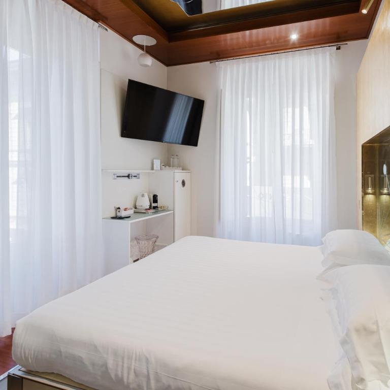 Hotel Trecento - Camera King Deluxe - 13