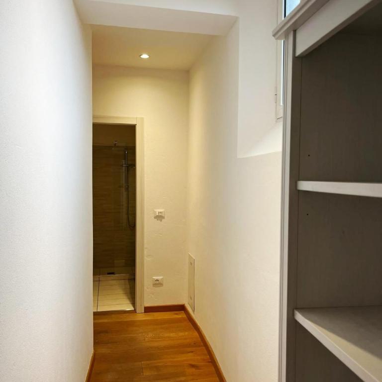 Milazzo 24 - Appartamento con 2 Camere da Letto - 24