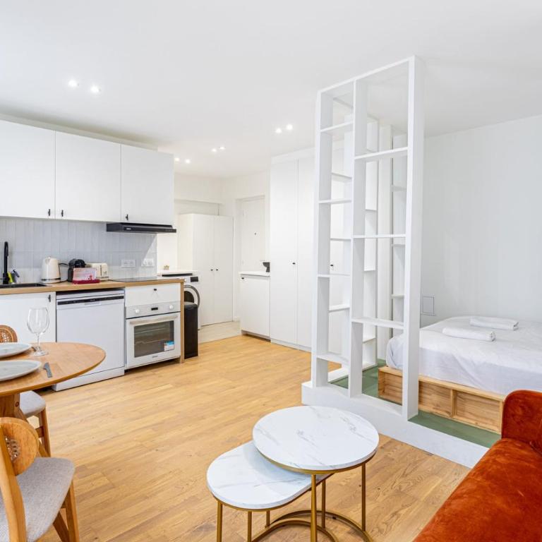 GuestReady - Parisian Charm near the Eiffel Tower - Studio - 10