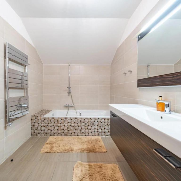 Oxford-Californie Luxury 4-Bedroom Penthouse With Parking - Appartement - 11