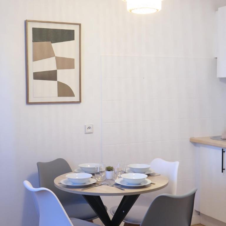 Studio avec parking privé à 8 min du tram - Appartamento con 1 Camera da Letto - 2