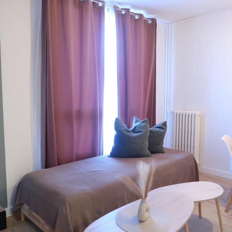 Studio avec parking privé à 8 min du tram - Appartamento con 1 Camera da Letto - 8