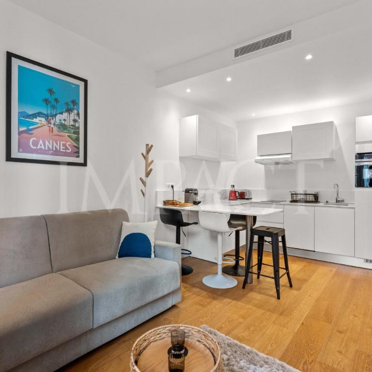 REF 2023- Cannes Croisette - Apartment to rent - Apartment - 2