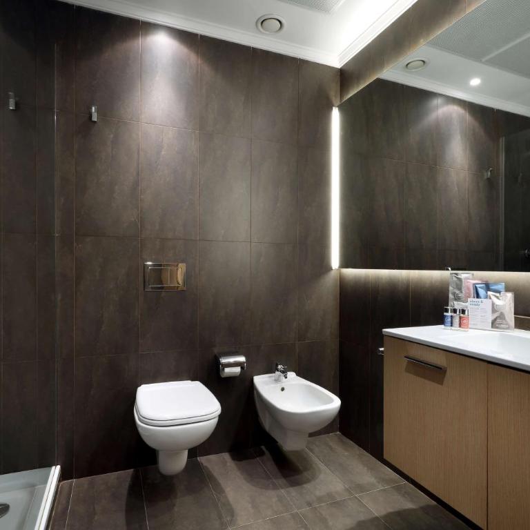 Occidental Bilbao - Superior King Room - 3