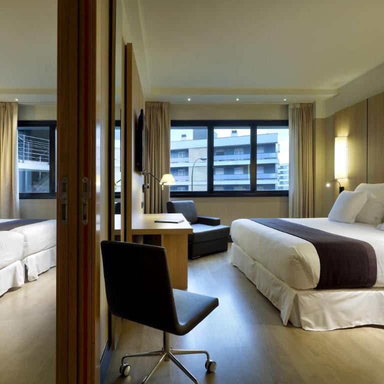 Occidental Bilbao - Two Connecting Double Rooms - 1