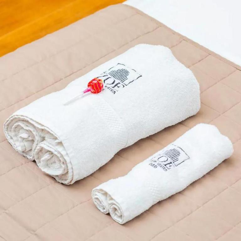 ZOE LUXURY SUITES - Double Room with Spa Bath - 29