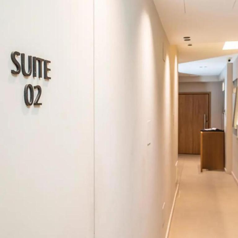 ZOE LUXURY SUITES - Double Room with Spa Bath - 25