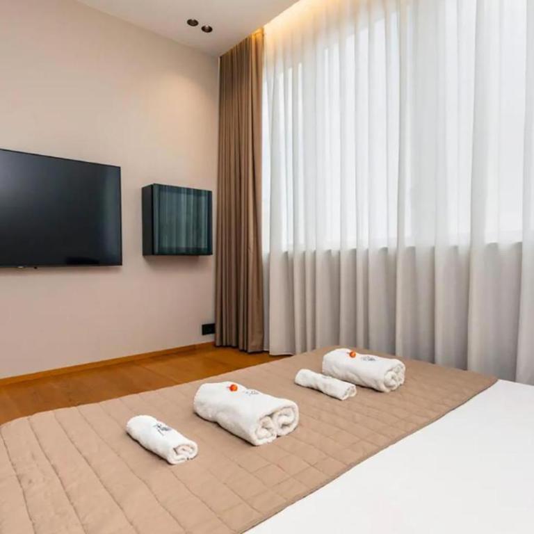 ZOE LUXURY SUITES - Double Room with Spa Bath - 30