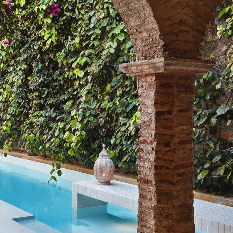 NOK Luxury Colonial Villa 6BR with Pool Staff & Breakfast at Getsemani - Villa - 59