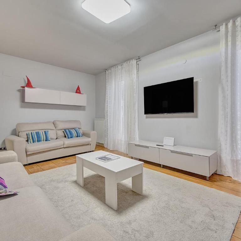 Apartamento la Mayor by Clabao - Three-Bedroom Apartment - 15